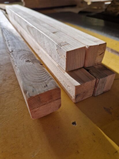 Bekijk deze afbeelding van Zelf aan de slag met ons hout op De Kloeff
